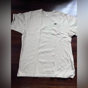 the nike tee heavyweight pocket tee shirt mens medium color sand/tan